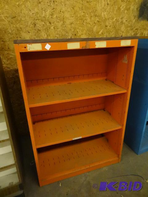 lot 37 image: Metal Shelving Unit 36 x 17 x 53...