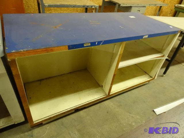 lot 59 image: Laminate Work BenchRetail Counter with Under...
