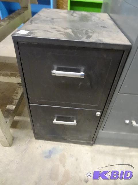 lot 65 image: 15" Metal 2 Drawer File Cabinet...