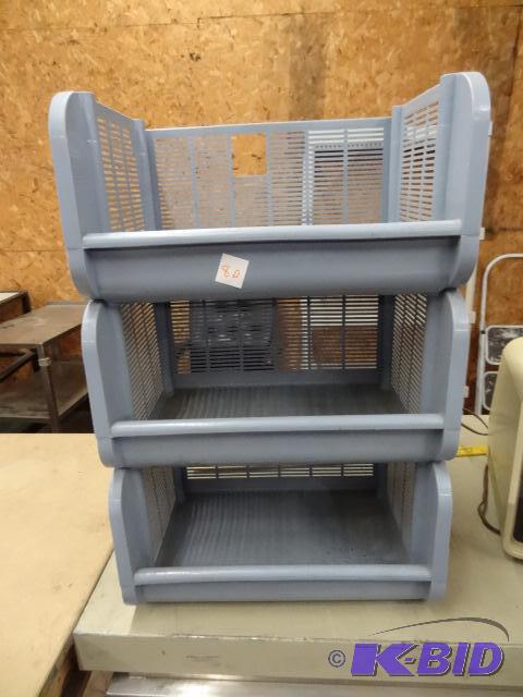 lot 80 image: 3 Stackable Bins...