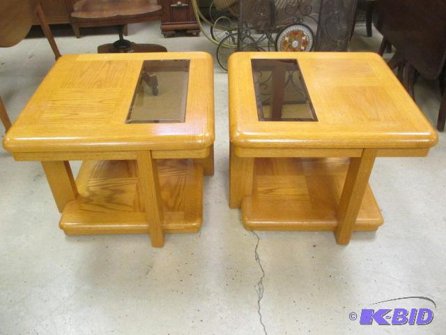 lot 00085 image: Group of 3 Pine Wood Tables End Coffee Glass
