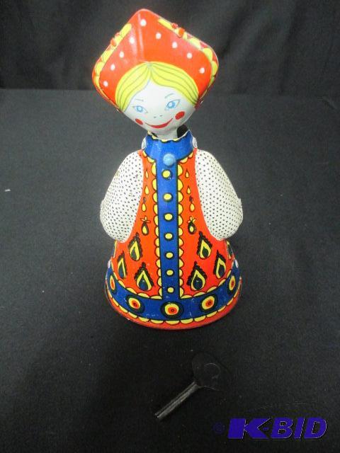 lot 23 image: Vintage Russian Tin Wind Up Toy Works Folk Art Olympics