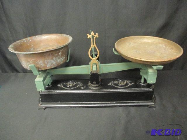 lot 27 image: Early Cast Iron JH Balance Scale