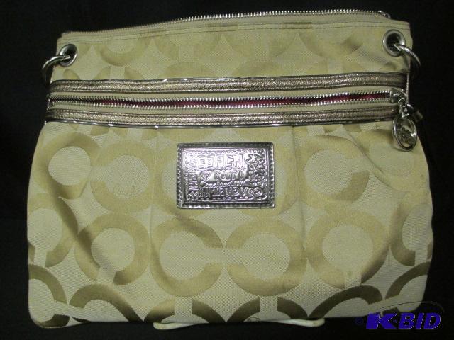 lot 3 image: Authentic Coach Purse Handbag 17051 Poppy Collection
