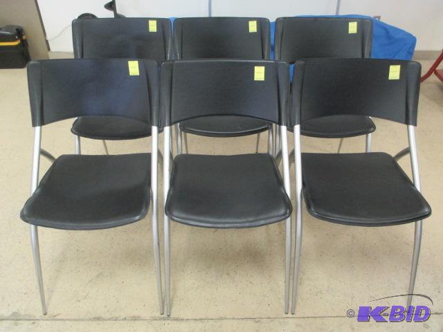 lot 74 image: Italian Design Modern Set of 6 Black Chrome Calligaris Chairs
