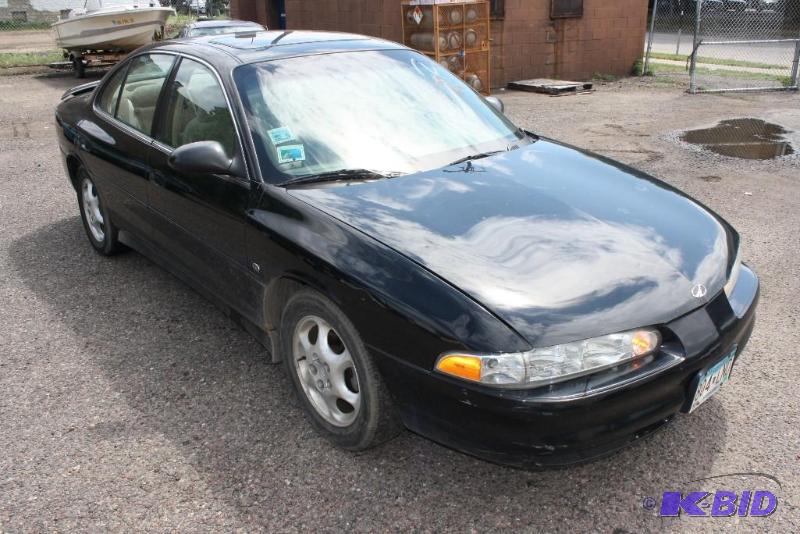 lot 2 image: 1999 OLDSMOBILE INTRIGUE VIN 1G3WS52H0XF3593...