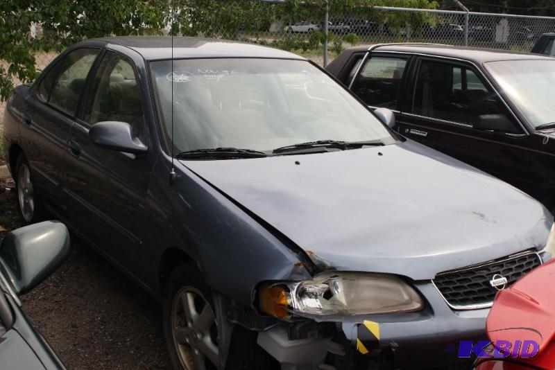 lot 26 image: 2000 NISSAN SENTRA VIN 3N1CB51D2YL340192, Mi...