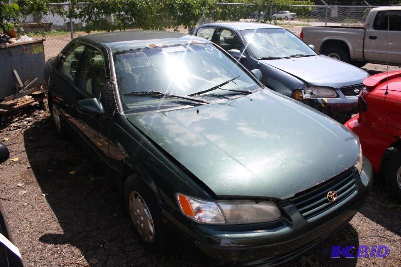lot 29 image: 1999 TOYOTA CAMRY VIN 4T1BG22K2XU455378, Mil...