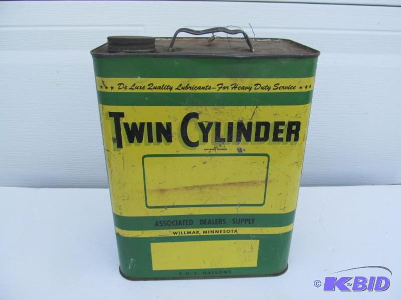 Willmar,Mn. oil can