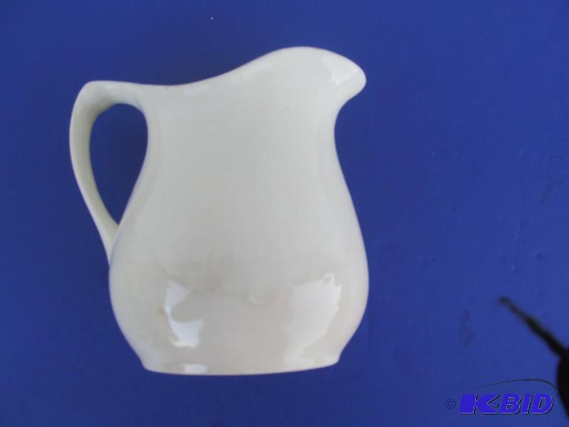 Vintage Pitcher  No Crackschips  SH $4.00...