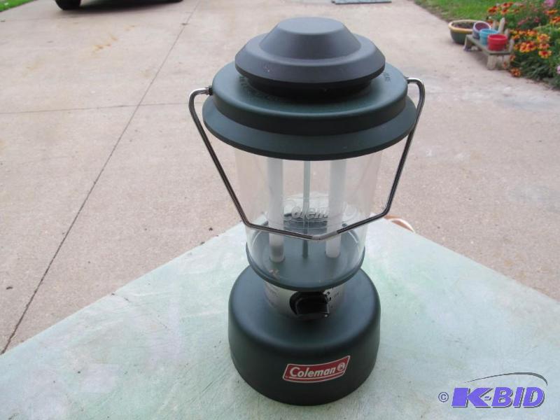 Coleman Lantern   Battery Operated  Brand N...