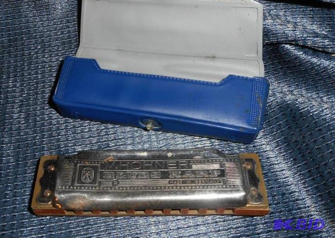 lot 104 image: The Blues Harp