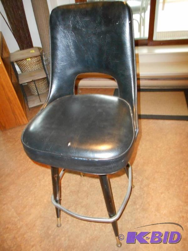 lot 12 image: Vintage Leather Bar Stool