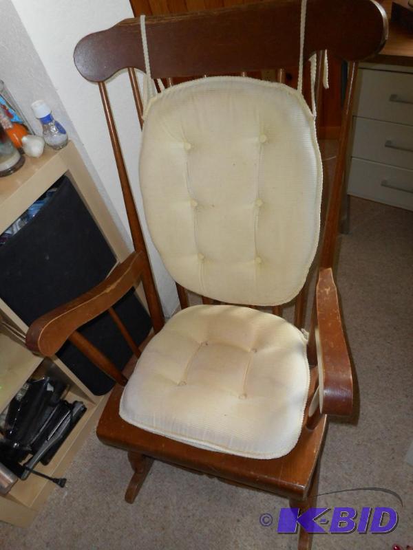 lot 125 image: Rocking Chair