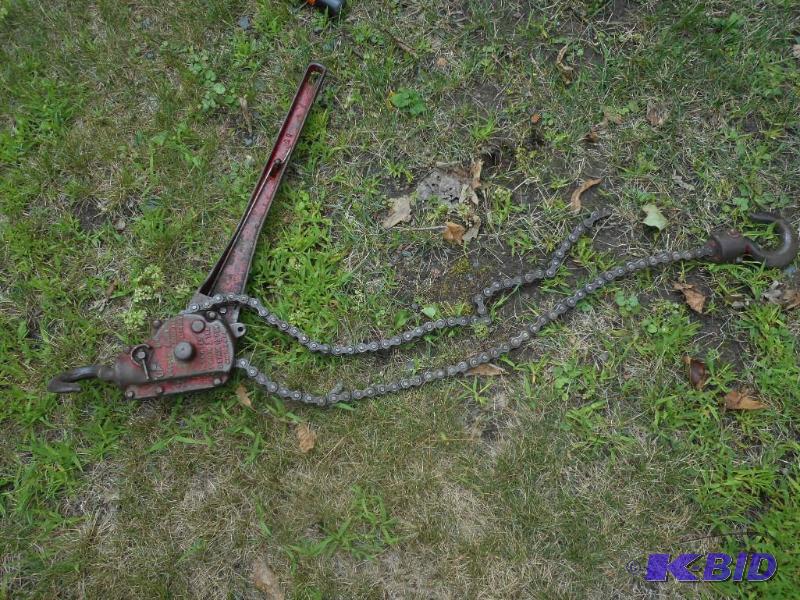 lot 144 image: Chain Hoist