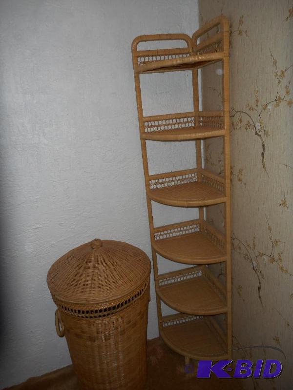 lot 178 image: Wicker Shelf and Basket