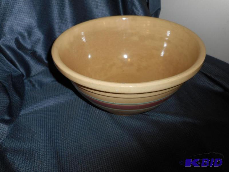 lot 39 image: Watts 12 Bowl