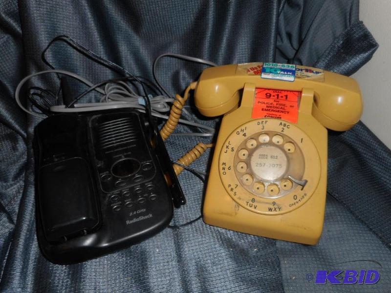 lot 89 image: Vintage Phones