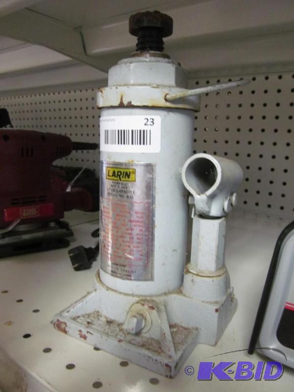 lot 23 image: Larin 6 Ton Bottle Jack