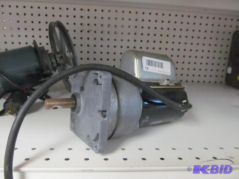 lot 31 image: Fasco #V05472AB89 Drive Motor