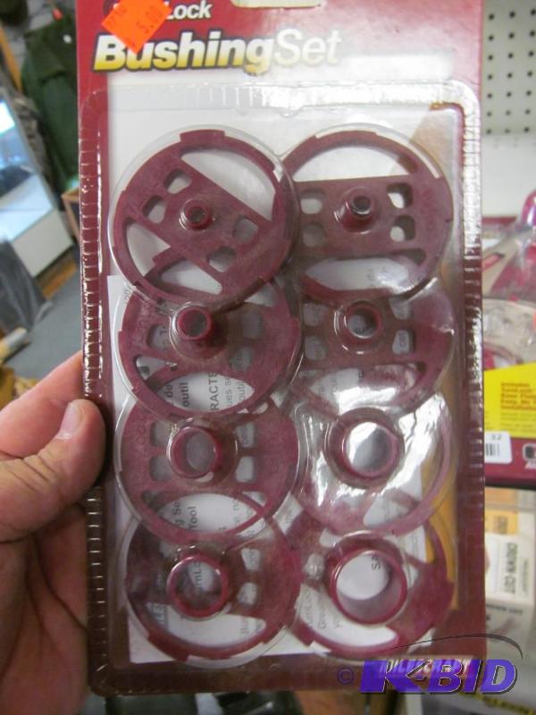 lot 32 image: Milescraft router accessories