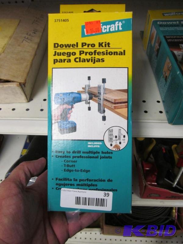 lot 39 image: Wolfcraft #3751405 Pro Dowl Kit