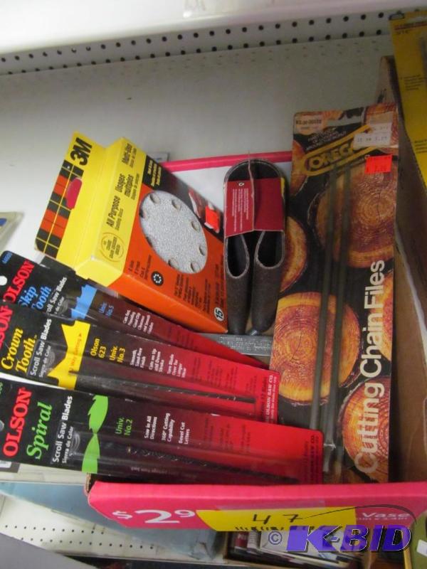 lot 47 image: Lot of sanding supplies and scroll saw bits