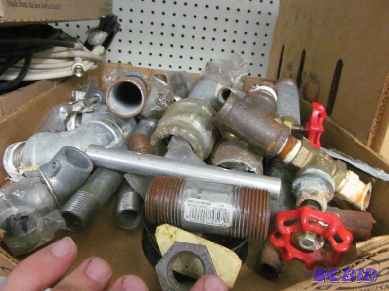 lot 70 image: lot of plumboing fittings and pipes