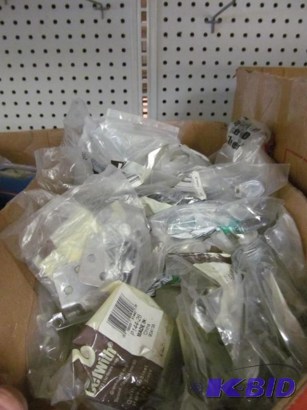 lot 77 image: lot of cabinet hardware