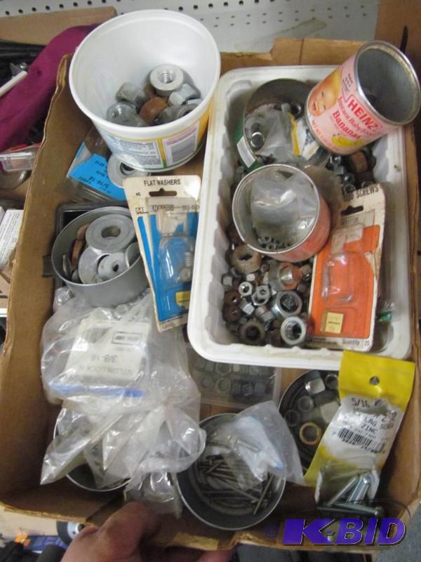 lot 87 image: lot of misc screws and nails ect