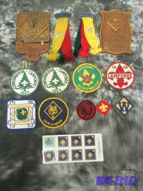 lot 24 image: Lot of Vintage Boy Scout and Cub Scout Patches Plaques Stickers Pins