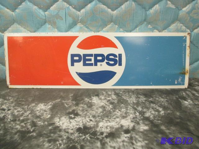 lot 26 image: Vintage Pepsi tin sign