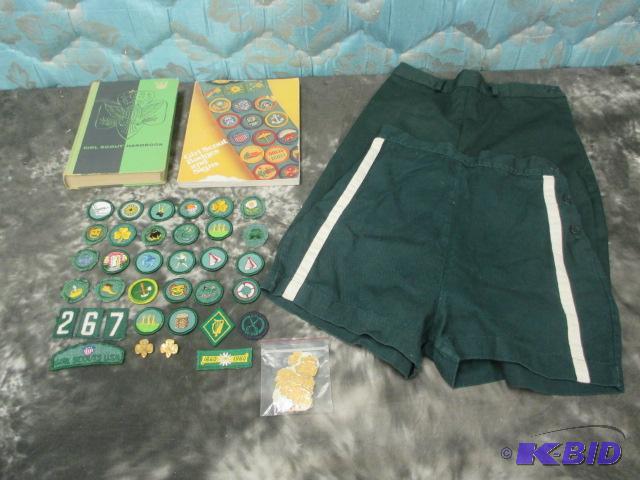 lot 47 image: Girl Scout Collectible lot