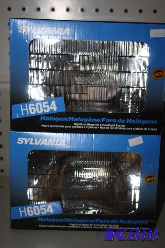 Lot of (2) Sylvania Halogen Headlights - Part...