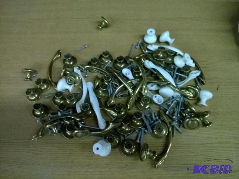 Knobs & Handles