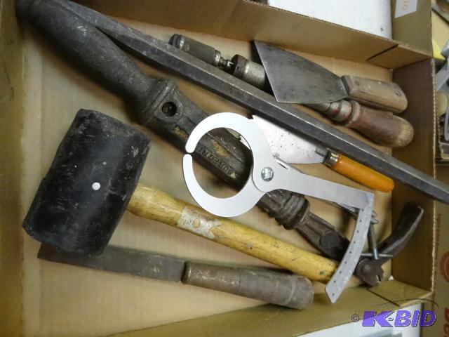 nail puller thicknes gauge. Hammer.kile and m...