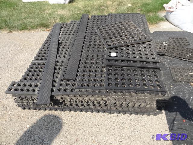 Misc. Fatigue Mats. 9 Whole and The Vest in P...