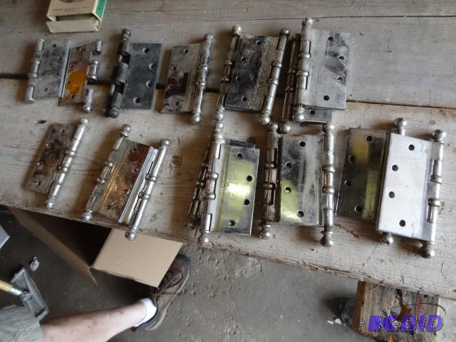 Heavy Duty Ball Bearing Hinges. 7 pair and 3 ...