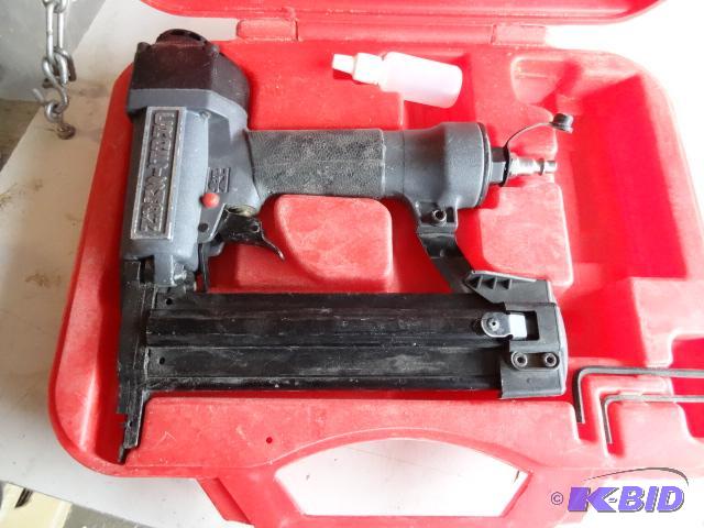Craftsman Air 18 Gauge 2 in 1 Nailer Stapler...