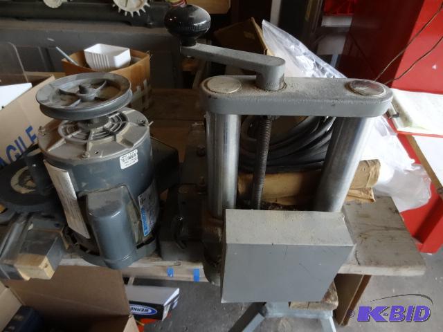W and H Molder Planer. Model W7. Not Mounted....