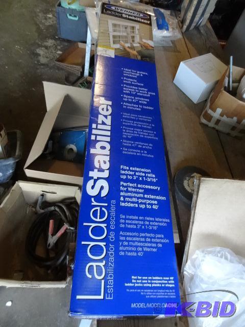 Werner ladder stabilizer. Model AC96...