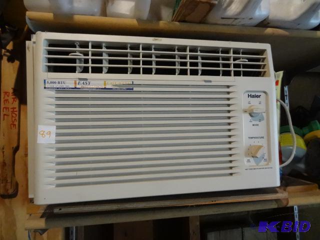 Haier window air conditioner. 5,000 BTU. Mode...
