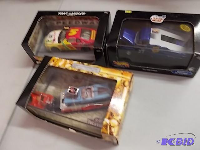 3 New In Box HotWheels 143 Scale Collector C...