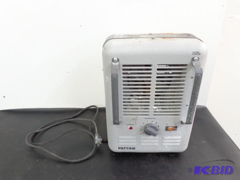 lot 140 image: Pattern Heater 110 Volt 14" x 10" W...