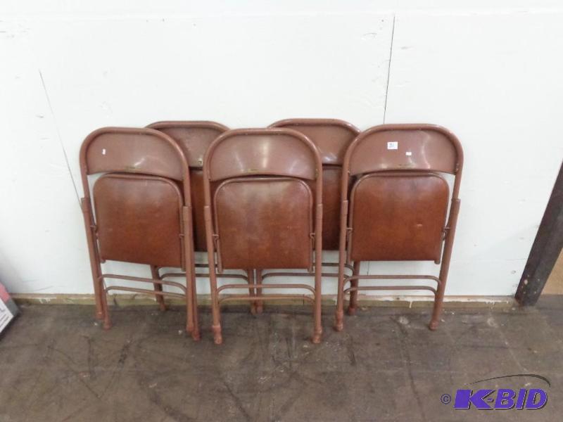 lot 31 image: 5 Metal Folding Chairs Shwayder Bros Samson C...