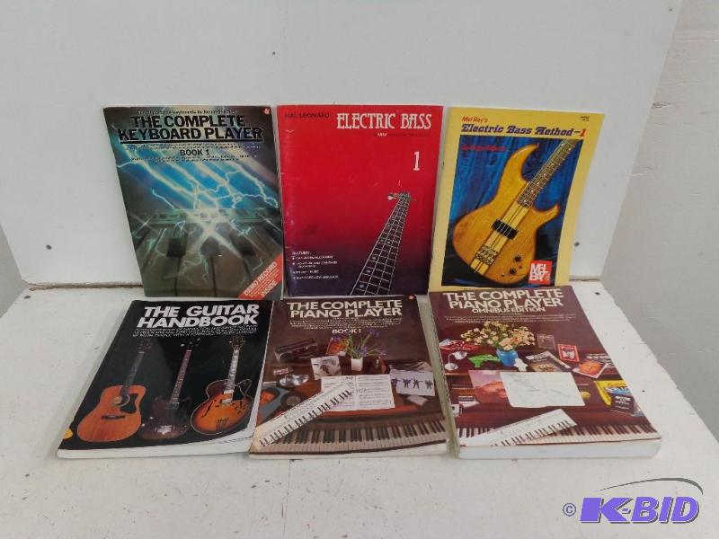 lot 34 image: Piano, Guitar, Bass, and Keyboard Learners Bo...