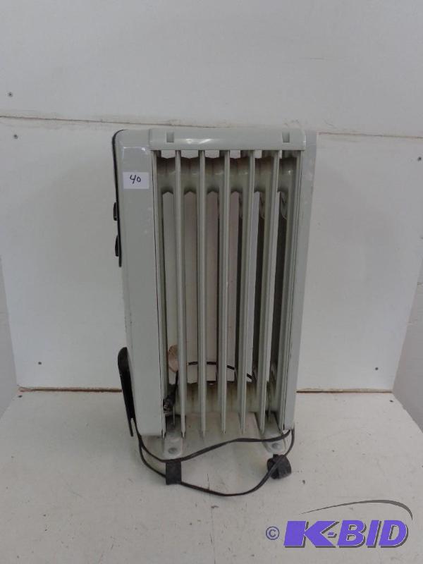 lot 40 image: Delonis&nbspOil Filled Electric Radiator 150...