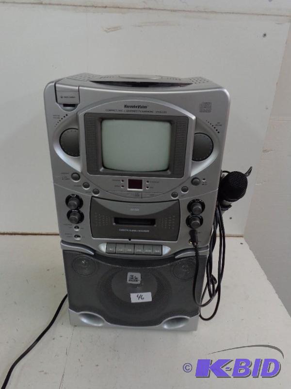 lot 46 image: Singing Machine Karaoke Machine 20" x 10...