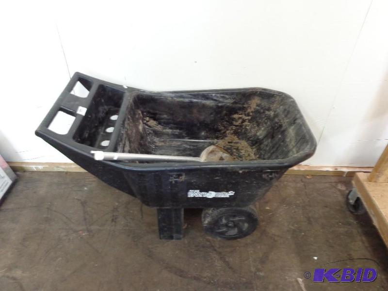 lot 88 image: AMES Easy Roller Jr Wheel Borrow Plastic Cons...