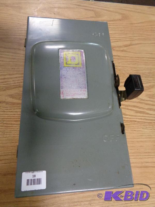 lot 18 image: Electrical